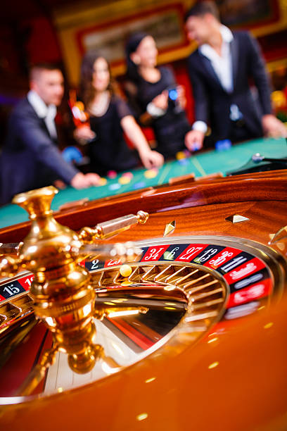 Hand result: win, loss, or push determination Bandar Ceme hand result and payout display